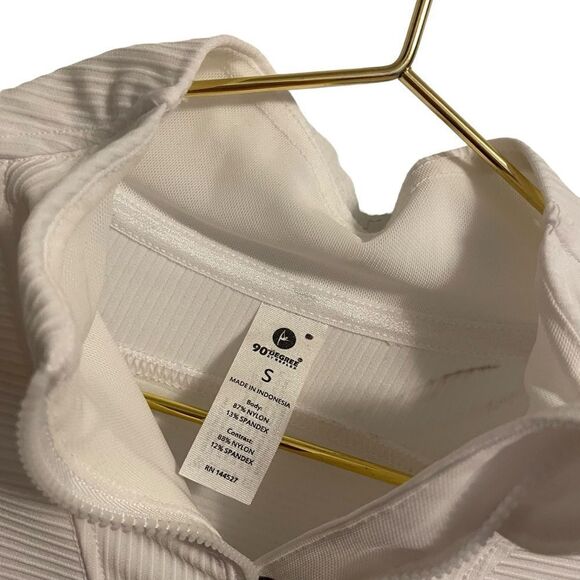 90 Degree by Reflex White Long Sleeve Cropped Quarter Zip Small NWT - Picture 2 of 5